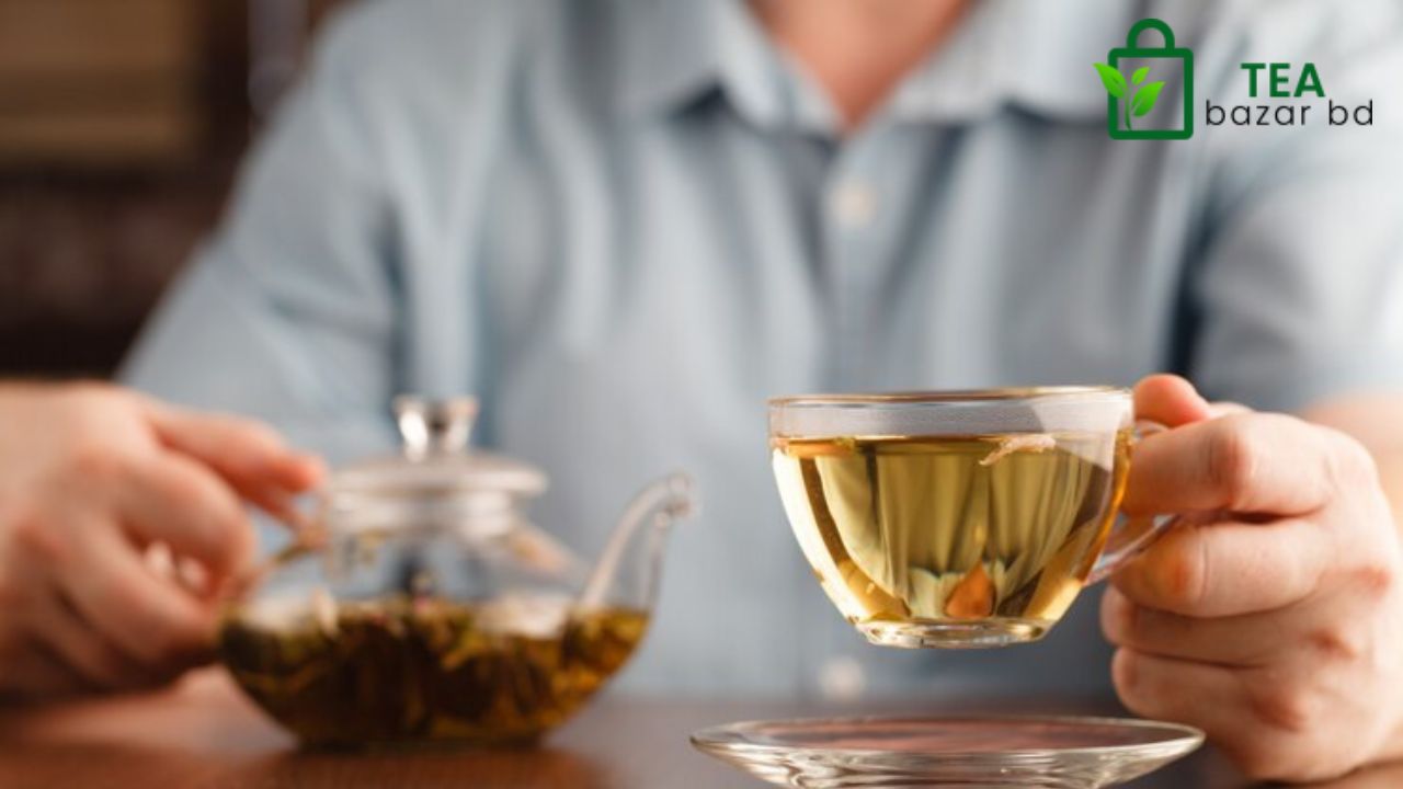 Analyzing the Wellness Effects of Black Tea and Green Tea